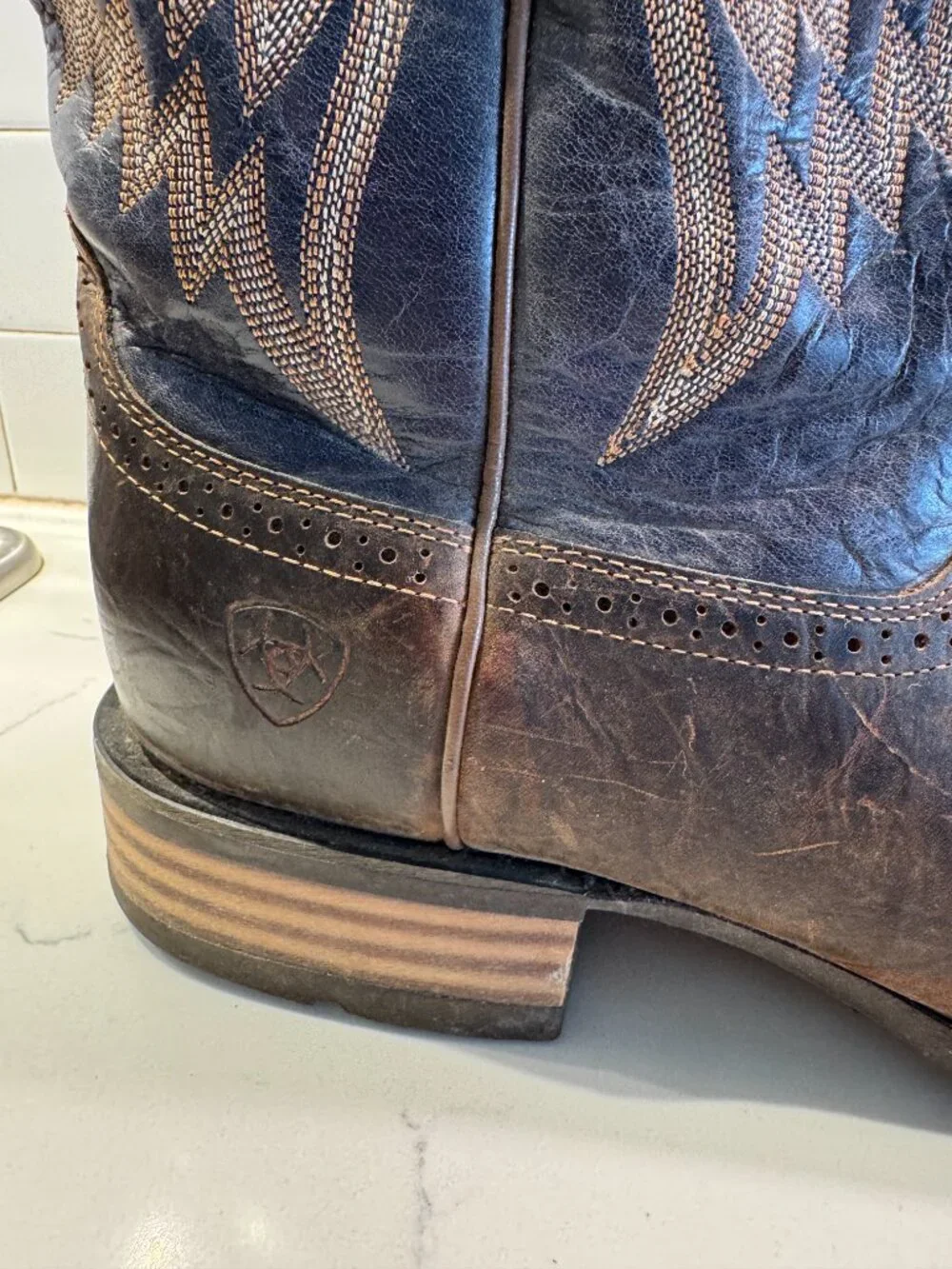Ariat Tycoon Western Boots Mens 12EE Extra Wide Square Toe Brown Dark Blue Leath